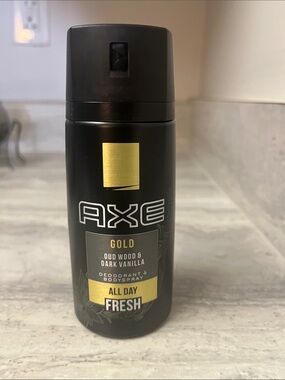 Gold Oud Wood & Dark Vanilla Deodorant Body Spray - axe